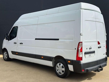 Used Nissan NV400 2018 for sale - 76427885: Photo