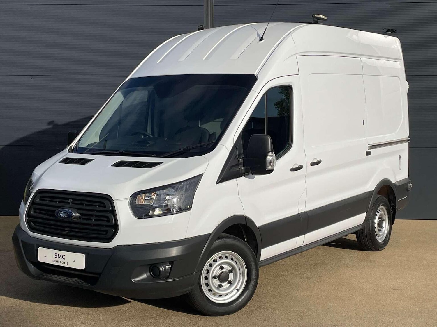 Used Ford Transit 2018 for sale - 76427883: Photo 1
