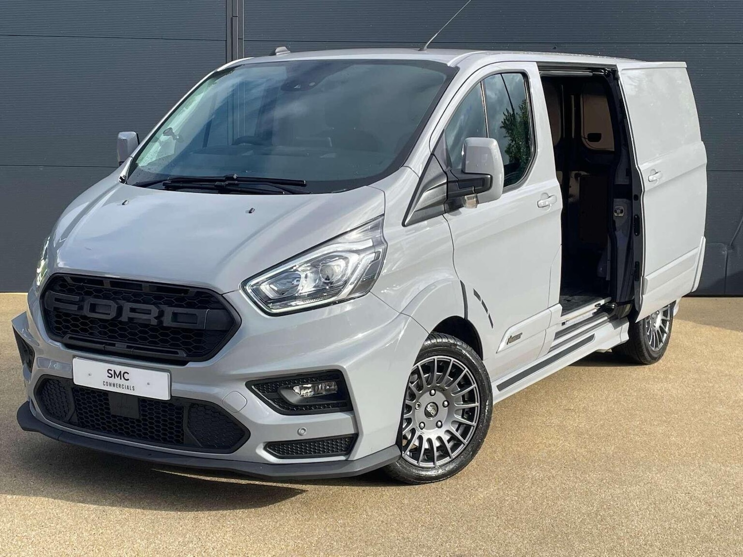 Used Ford Transit Custom 2023 for sale - 76430926: Photo 4