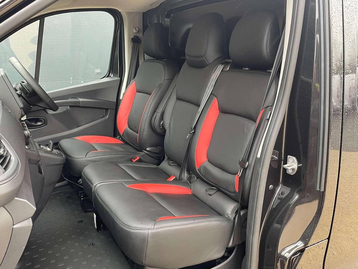 Used Renault Trafic 2025 for sale - 76547854: Photo 31