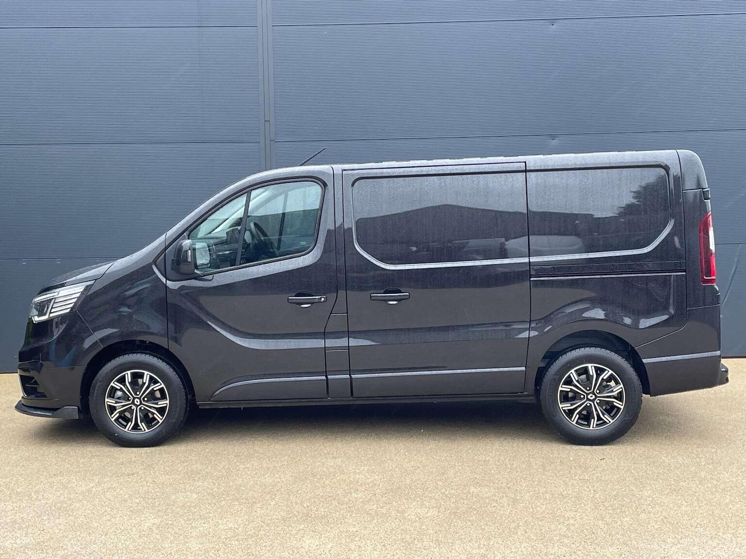 Used Renault Trafic 2025 for sale - 76547854: Photo 7