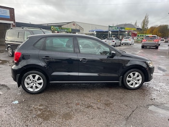 Used Volkswagen Polo 2012 for sale - 76552702: Photo