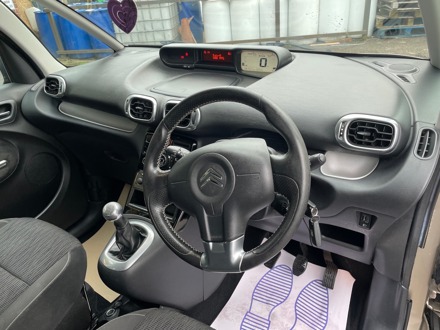 Used Citroen C3 Picasso 2010 for sale - 76464405: Photo 10