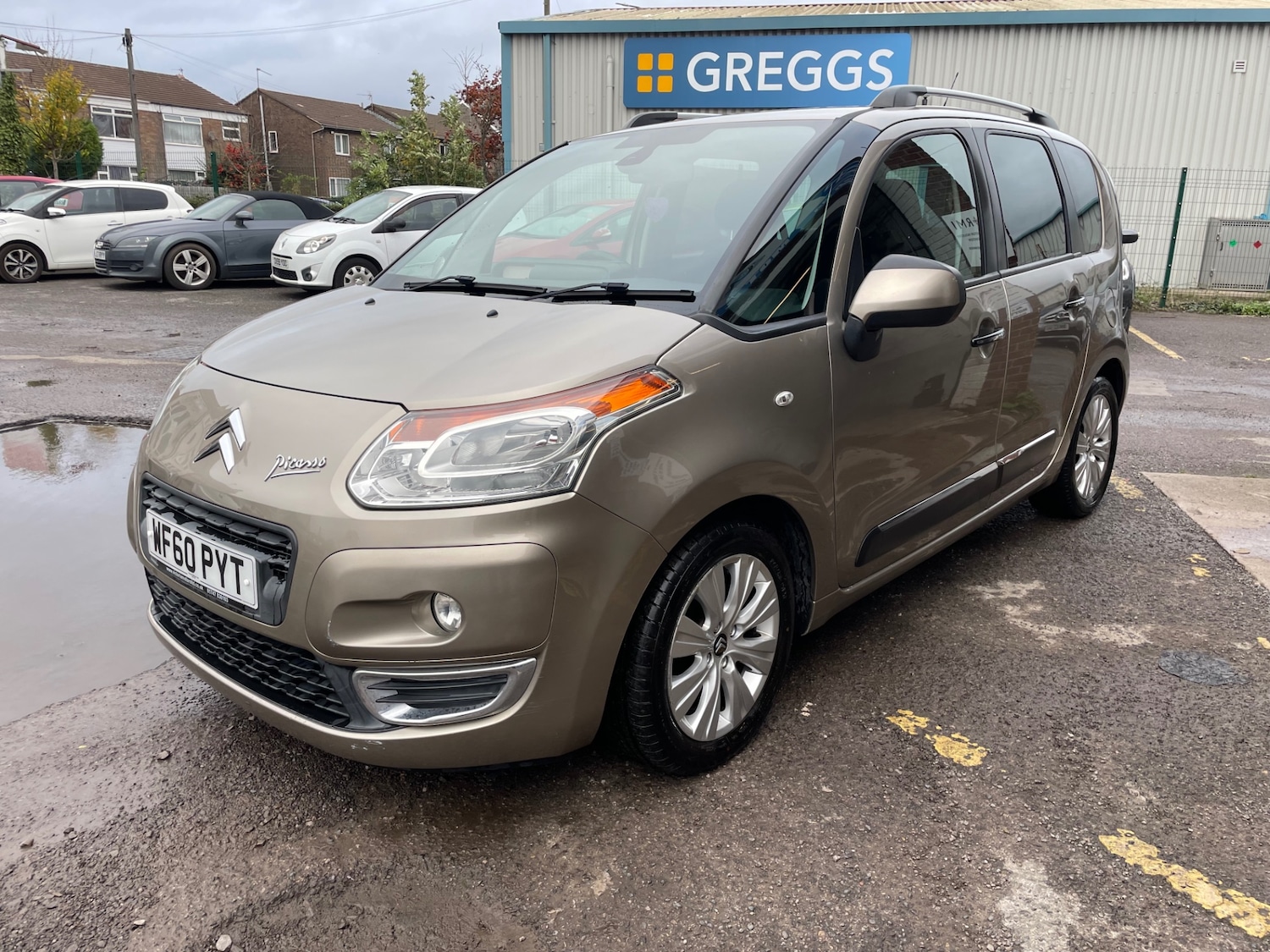 Used Citroen C3 Picasso 2010 for sale - 76464405: Photo 2