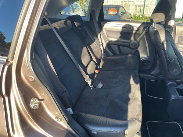Used Honda CR-V 2010 for sale - 76231117: Photo 8