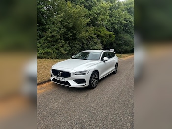 Used Volvo V60 2019 for sale - 79227926: Photo