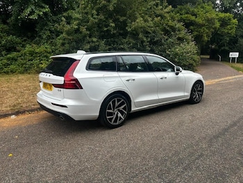 Used Volvo V60 2019 for sale - 79227926: Photo