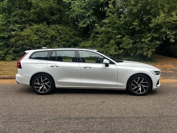 Used Volvo V60 2019 for sale - 79227926: Photo