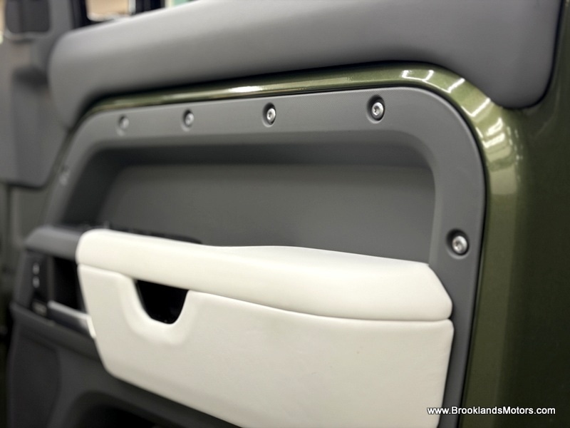 Used Land Rover Defender 2025 for sale - 77465388: Photo 14