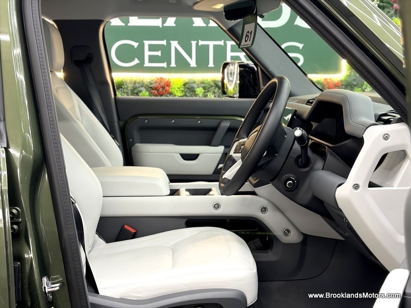 Used Land Rover Defender 2025 for sale - 77465388: Photo 21