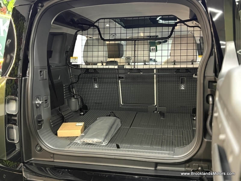 Used Land Rover Defender 2025 for sale - 77465388: Photo 31