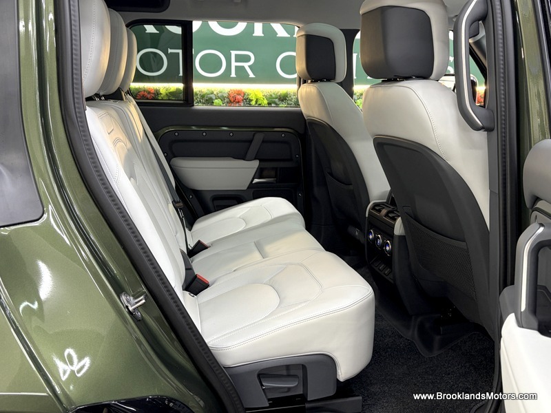 Used Land Rover Defender 2025 for sale - 77465388: Photo 9
