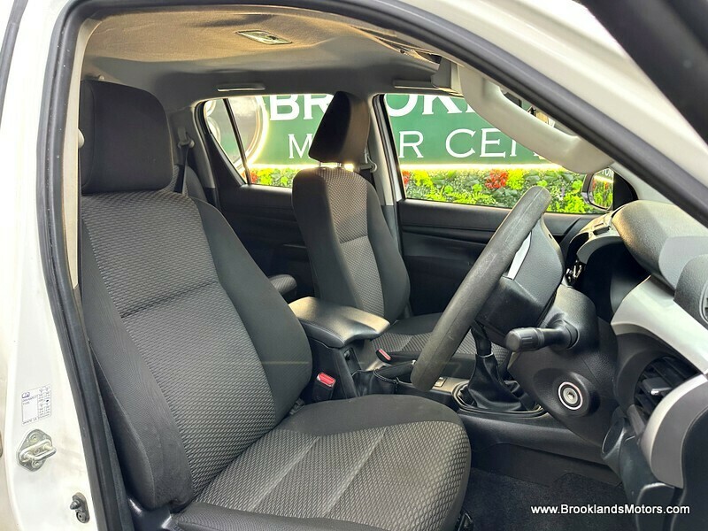 Used Toyota Hilux 2021 for sale - 77276995: Photo 11
