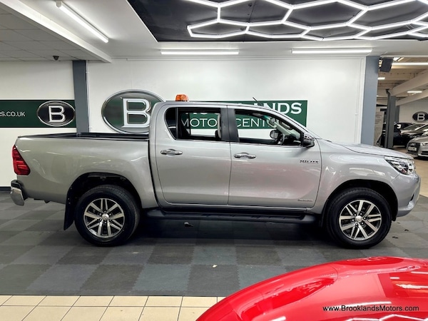 Used Toyota Hilux 2018 for sale - 74251365: Photo 10