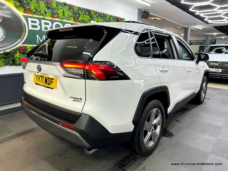 Used Toyota RAV4 2021 for sale - 76510436: Photo 11