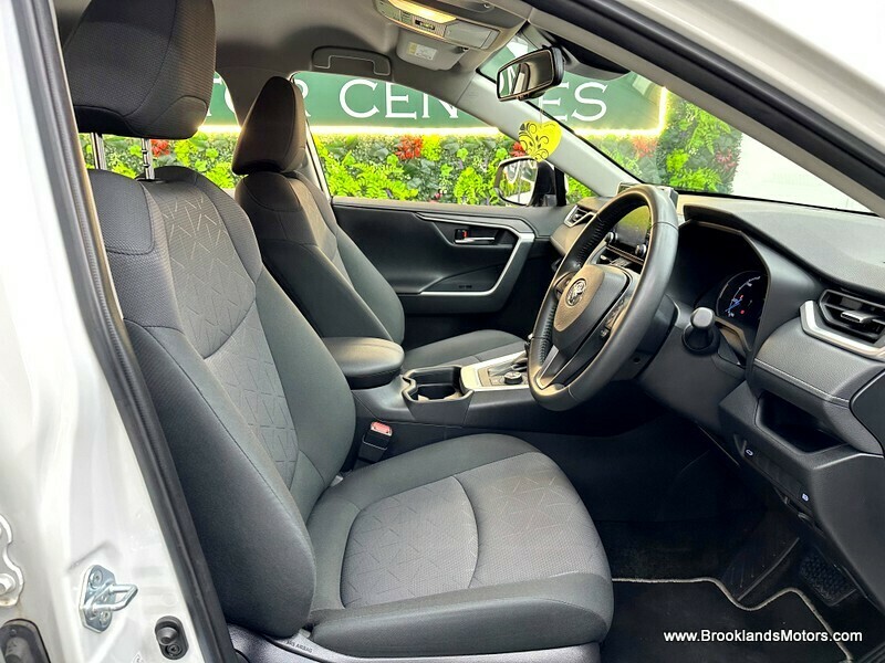 Used Toyota RAV4 2021 for sale - 76510436: Photo 15