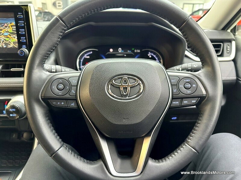 Used Toyota RAV4 2021 for sale - 76510436: Photo 16