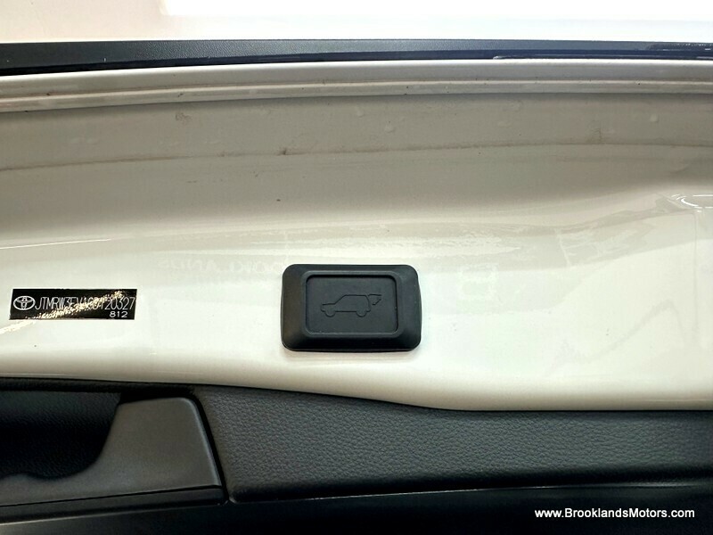 Used Toyota RAV4 2021 for sale - 76510436: Photo 24