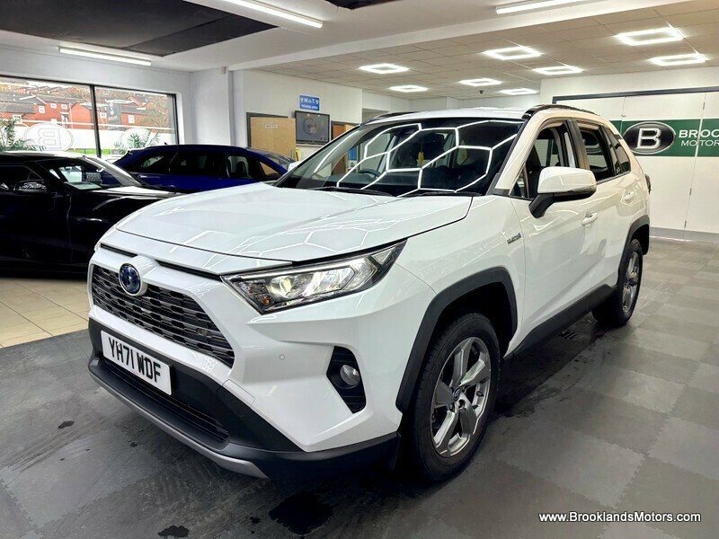 Used Toyota RAV4 2021 for sale - 76510436: Photo 6