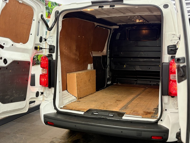 Used Vauxhall Vivaro 2020 for sale - 76974035: Photo 14