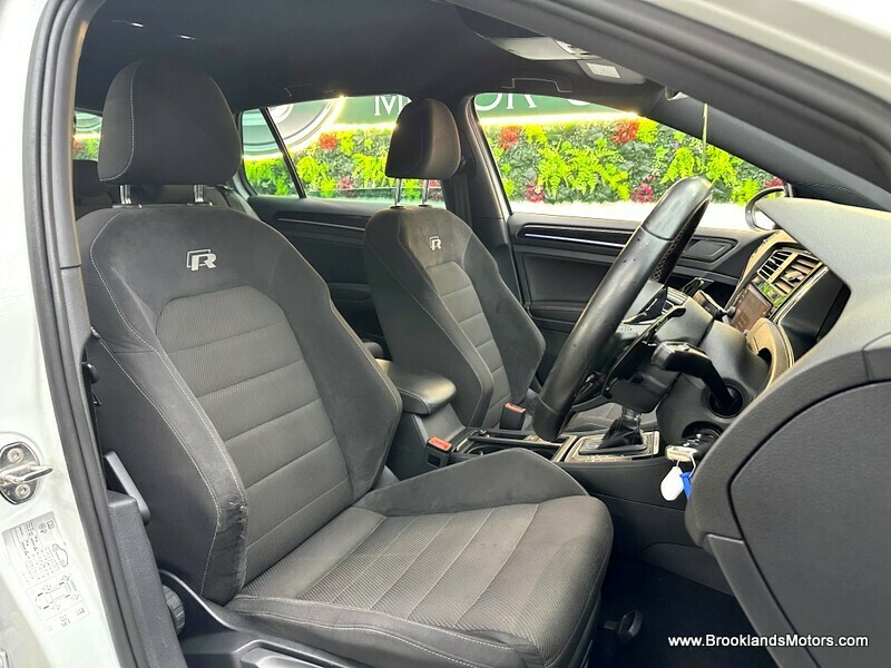 Used Volkswagen Golf 2017 for sale - 77494417: Photo 14