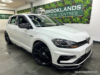 Used Volkswagen Golf 2017 for sale - 77494417: Photo