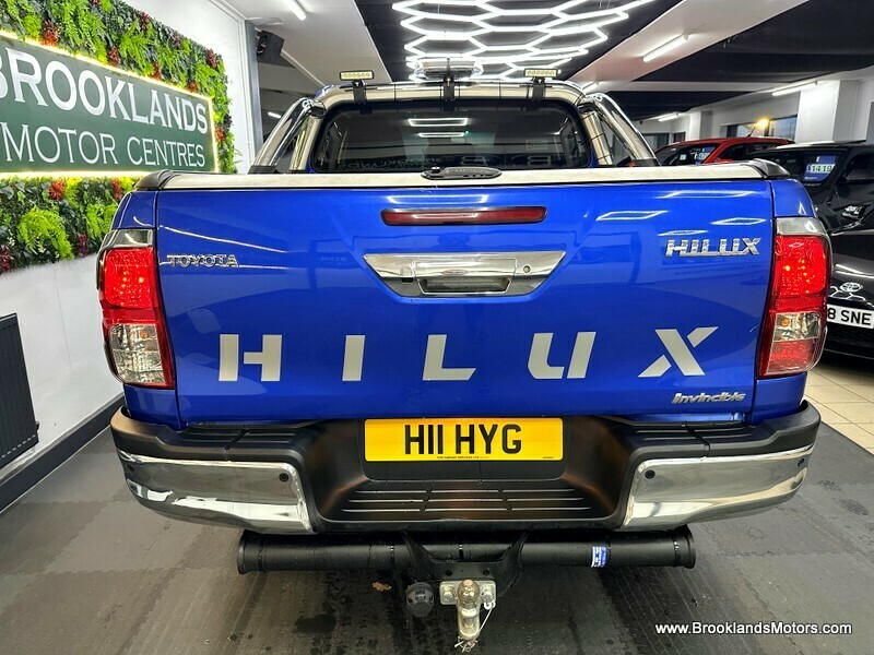 Used Toyota Hilux 2017 for sale - 76547385: Photo 12