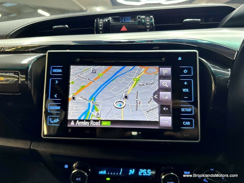 Used Toyota Hilux 2017 for sale - 76547385: Photo 17