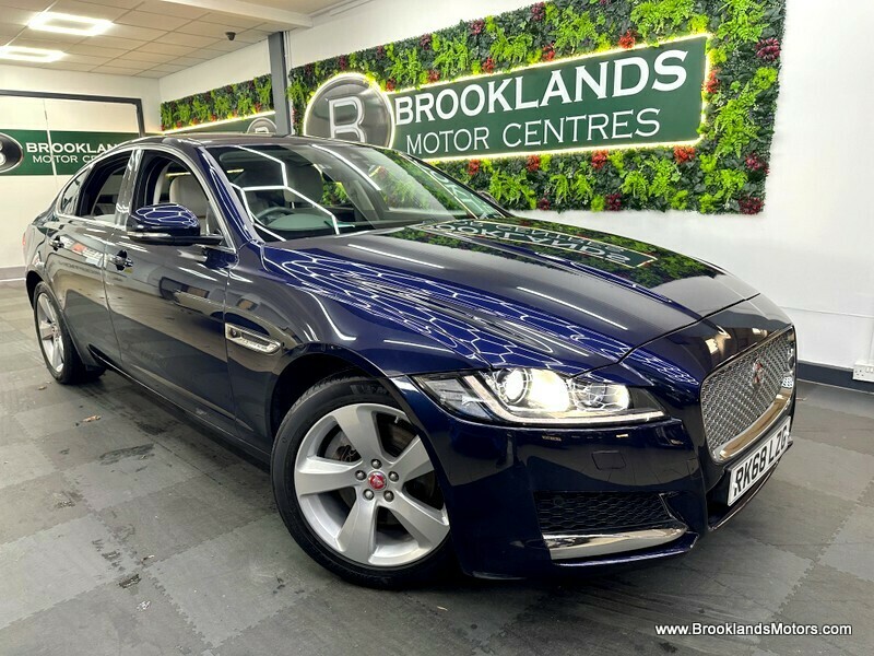 Used Jaguar XF 2018 for sale - 76407182: Photo 4