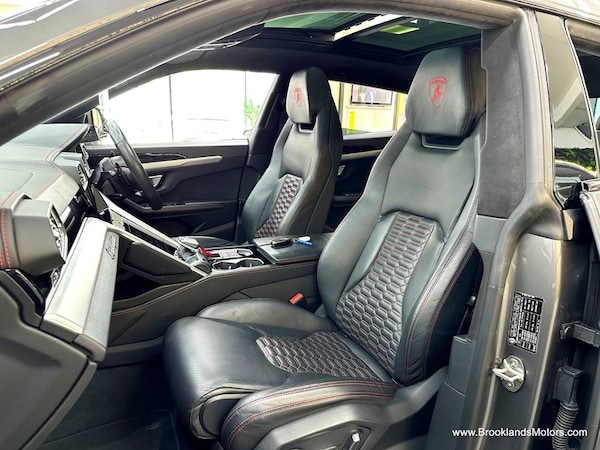 Used Lamborghini Urus 2021 for sale - 74997229: Photo 24