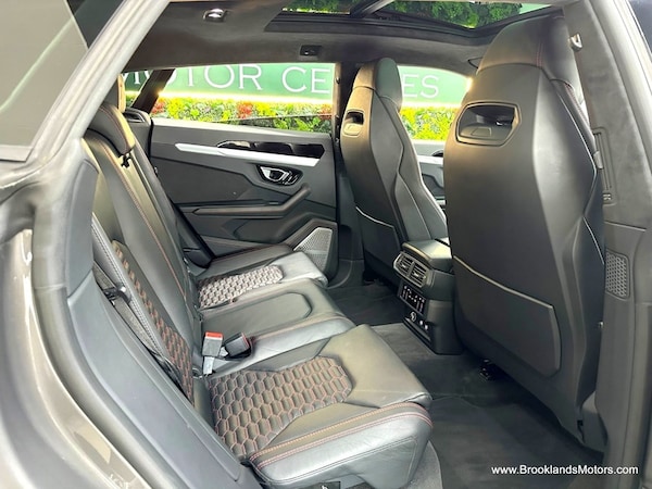 Used Lamborghini Urus 2021 for sale - 74997229: Photo 28