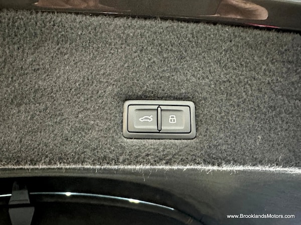 Used Lamborghini Urus 2021 for sale - 74997229: Photo 31