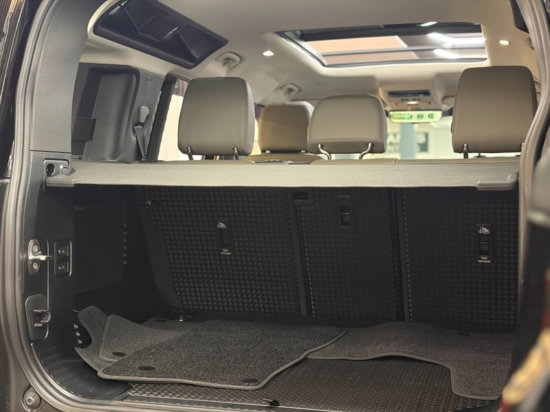 Used Land Rover Defender 2024 for sale - 78182342: Photo 16