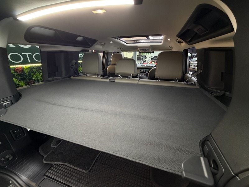 Used Land Rover Defender 2024 for sale - 78182342: Photo 17