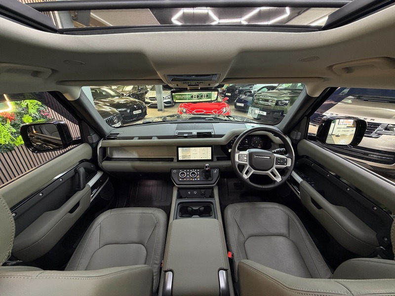 Used Land Rover Defender 2024 for sale - 78182342: Photo 37
