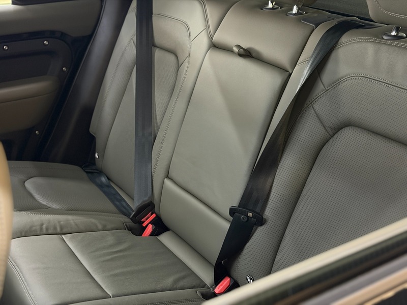 Used Land Rover Defender 2024 for sale - 78182342: Photo 38