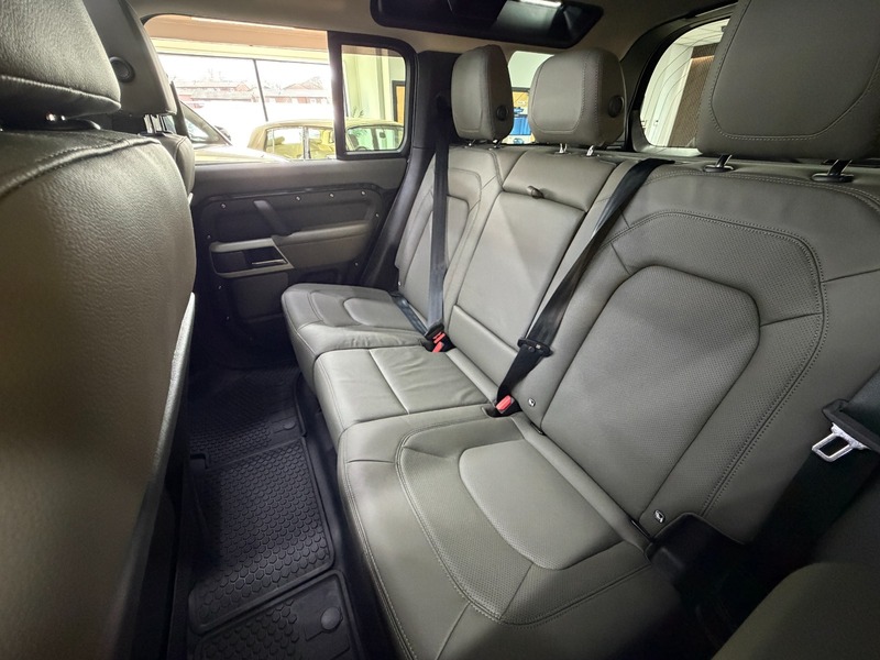 Used Land Rover Defender 2024 for sale - 78182342: Photo 40