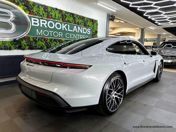 Used Porsche Taycan 2024 for sale - 75078458: Photo 11