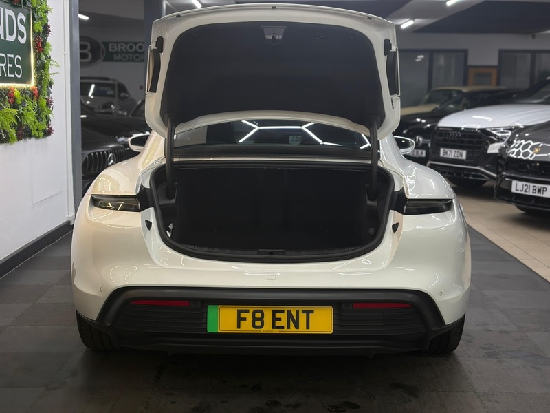 Used Porsche Taycan 2021 for sale - 77014692: Photo 19