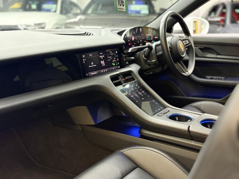 Used Porsche Taycan 2021 for sale - 77014692: Photo 30