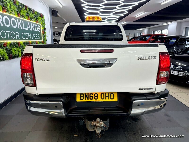 Used Toyota Hilux 2018 for sale - 76510438: Photo 12