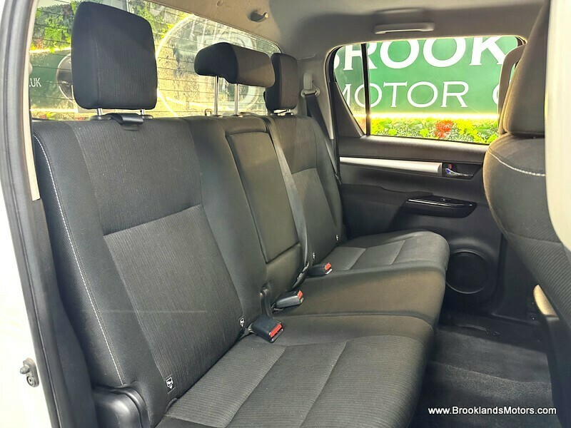 Used Toyota Hilux 2018 for sale - 76510438: Photo 20