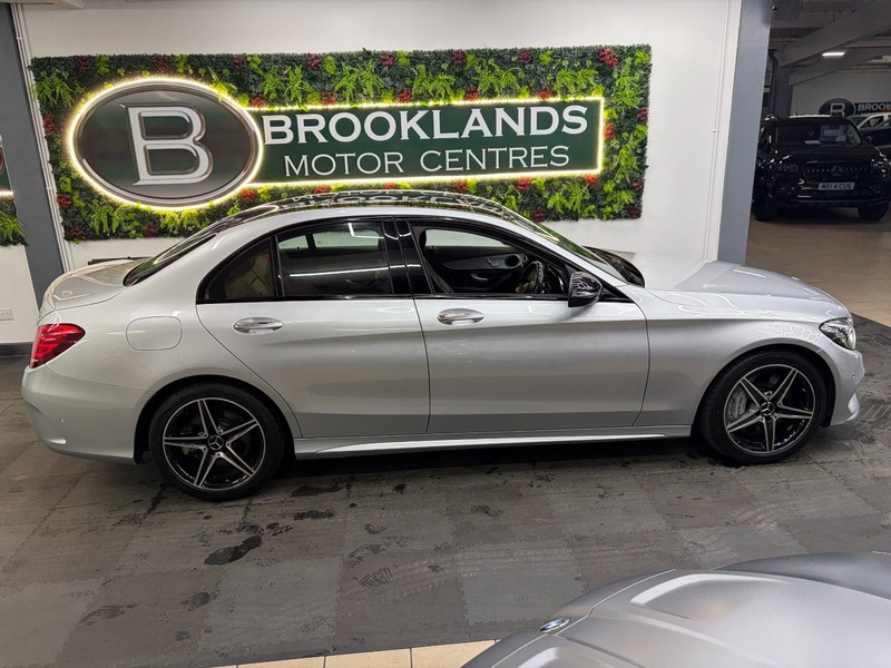 Used Mercedes-Benz C Class 2018 for sale - 76974079: Photo 11