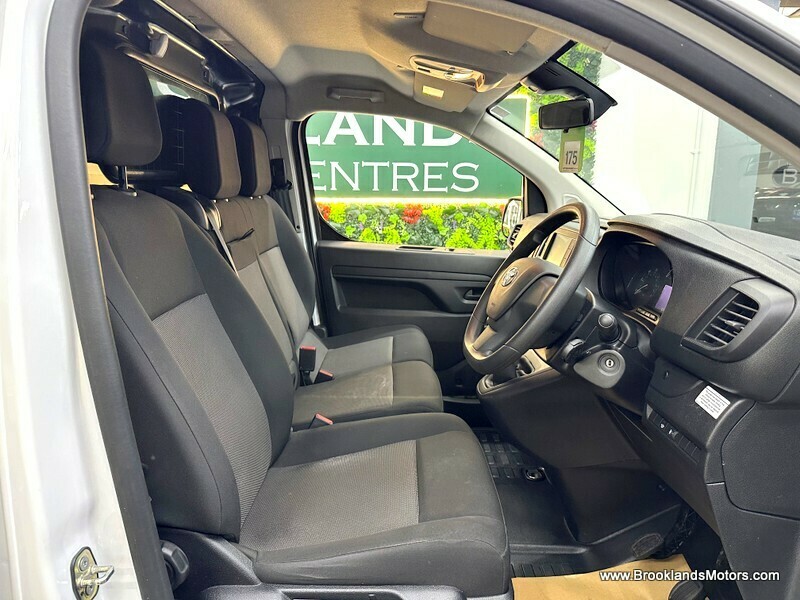 Used Toyota ProAce 2024 for sale - 76224197: Photo 13