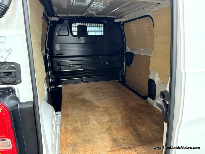 Used Toyota ProAce 2024 for sale - 76224197: Photo 18