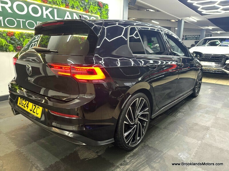 Used Volkswagen Golf 2024 for sale - 76605320: Photo 11