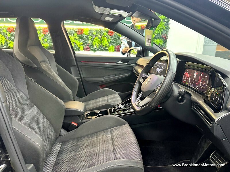 Used Volkswagen Golf 2024 for sale - 76605320: Photo 15