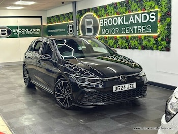 Used Volkswagen Golf 2024 for sale - 76605320: Photo