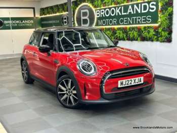 2022 - COOPER CLASSIC [STUNNING EXAMPLE WITH APPLE CAR PLAY] 3-Door
