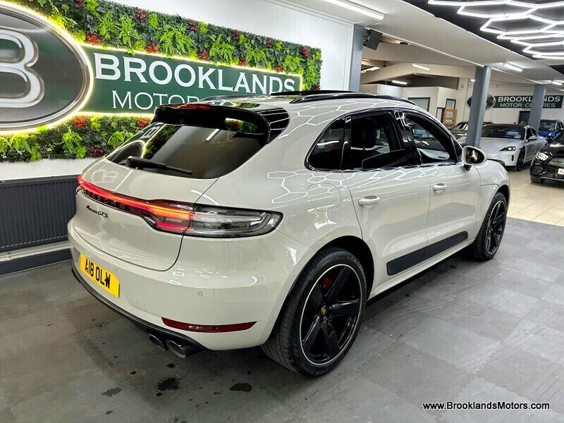 Used Porsche Macan 2021 for sale - 76057180: Photo 10